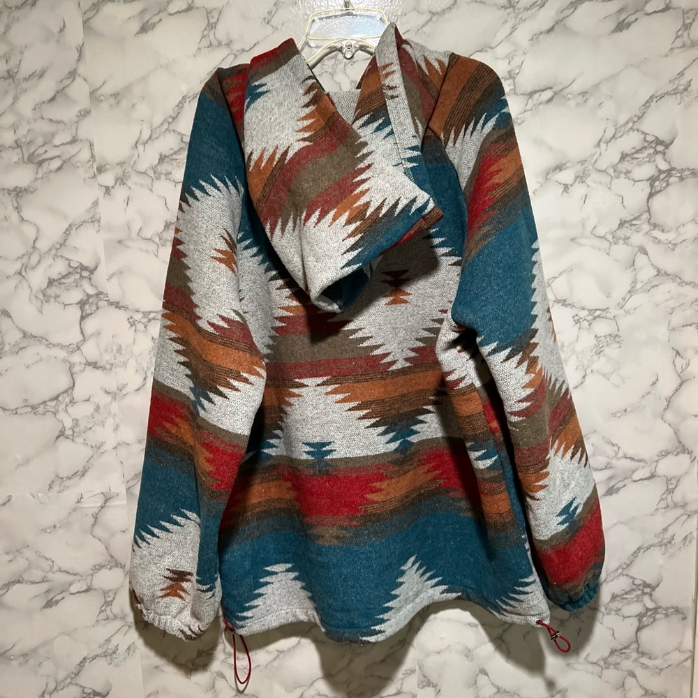 Aztec Patterned Hooded Sweater - Picture 9 of 11